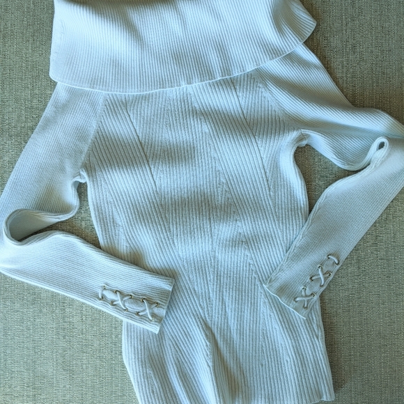 WHBM white sweater w/lace-up sleeves - Picture 5 of 5